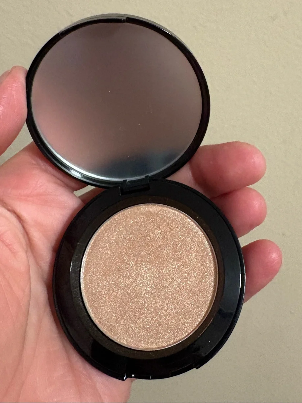 Laura Geller Easy Illuminating Powder Highlighter Champagne Brand New Never Used